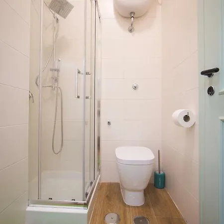 Astrea Guest house *